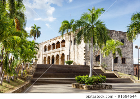 Alcazar de Colon, Diego Columbus residence situated in Spanish Square. Colonial Zone of the city, declared. Santo Domingo, Dominican Republic. 91684644
