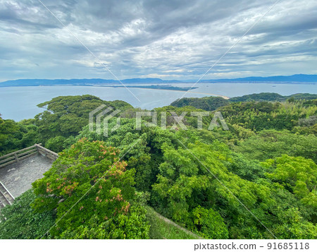 Umi-no-Nakamichi seen from the Shiomi Park Observatory in Shikashima, Fukuoka 91685118
