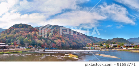 從渡月橋眺望錦州嵐山 91688771