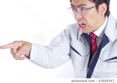 A man in angry work clothes 91689341