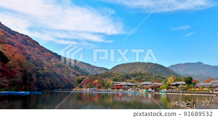 Arashiyama in Kinshu wide from the banks of the Katsura River 91689532