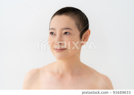 Portrait of a shaved middle-aged woman 91689633