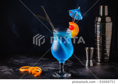 Glass of blue lagoon cocktail Glass of blue lagoon cocktail 91689751