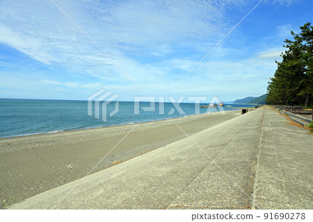 [Shimoniikawa-gun, Toyama Prefecture] Hisui Coast 100 selections of beaches in Japan Miyazaki / Sakai Coast 91690278