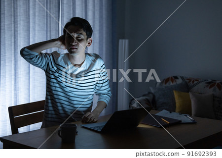 Image of being in trouble due to a power outage during telework Image of being in trouble due to a power outage during telework 91692393