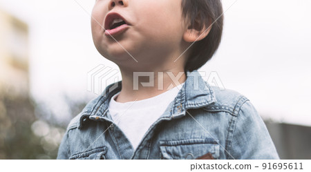 Kids snap 91695611