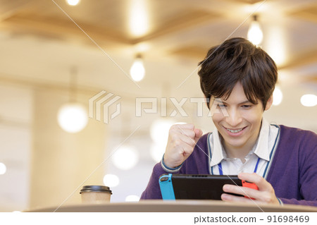 Men playing games Men playing games 91698469