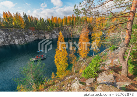 ake in the deep marble canyon. Ruskeala Mountain Park. Republic of Karelia. 91702878