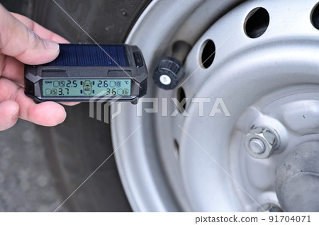 Tire pressure monitor up Car camper 91704071