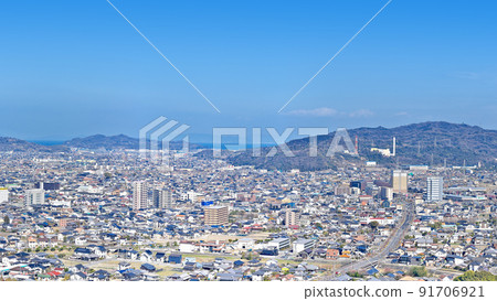 [Overlooking Niihama City from Takinomiya Park No. 2 Observatory] (High resolution version) Kaneko, Niihama City, Ehime Prefecture 91706921