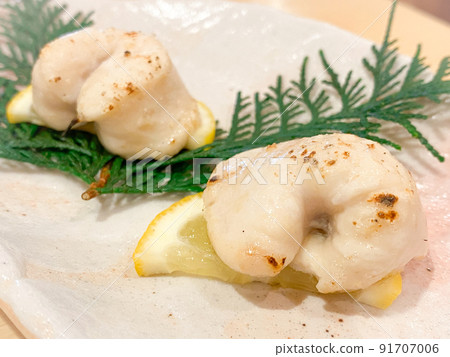 Hakata specialty, grilled tiger puffer milt with salt 91707006