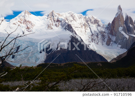 Glaciers and mountains Fitz Roy, Cerro Torre 91710596