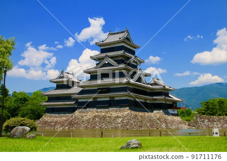 國寶松本城（長野縣松本市） 91711176