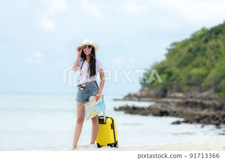 women, beach, map 91713366