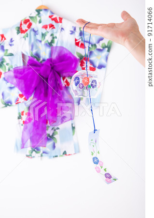 Hydrangea Yukata and Wind Chime Japan 91714066