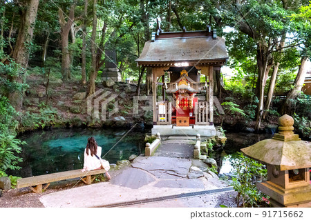 Itsukushima Shrine and spring water 91715662