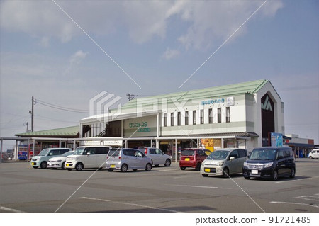 Aomori Road Station Hirosaki Road Station on a sunny day 91721485