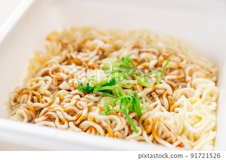 Instant abura soba 91721526