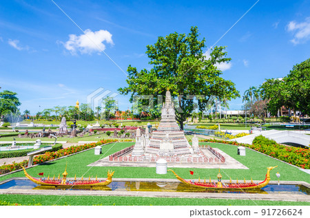 PATTAYA, THAILAND - Mini Siam in Pattaya, Thailand, 3 June, 2017. A view of a model of Wat Arun, Bangkok in Mini Siam park in Thailand PATTAYA, THAILAND - Mini Siam in Pattaya, Thailand, 3 June, 2017. A view of a model of Wat Arun, Bangkok in Mini Siam park in Thailand 91726624