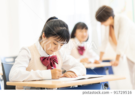 初中教室學校攝影合作:中央技術學校附屬日語學校 初中教室學校攝影合作:中央技術學校附屬日語學校 91729516