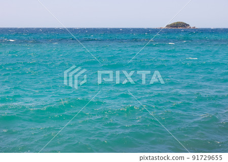 美麗的藍色海面 91729655