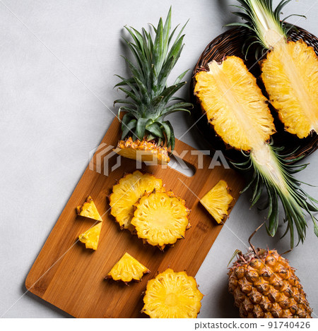 鳳梨 熱帶 葉子 蓬萊蕉 背景 龜背葉 pineapple background パイナップル 鳳梨 熱帶 葉子 蓬萊蕉 背景 龜背葉 pineapple background パイナップル 91740426