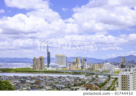 Beautiful cityscape of Fukuoka 91744410