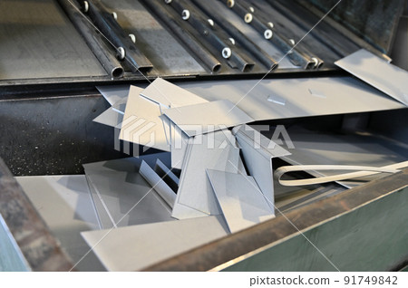 製造設備排出的廢料、有色金屬、再生碳中和 製造設備排出的廢料、有色金屬、再生碳中和 91749842