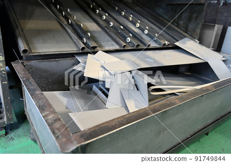 Scrap material discharged from manufacturing equipment, non-ferrous metal, recycled carbon neutral 91749844