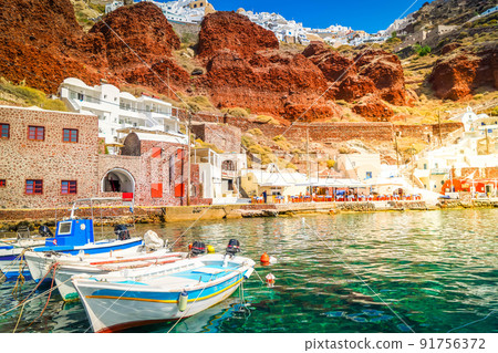 Amoudi bay, Santorini, Greece 91756372