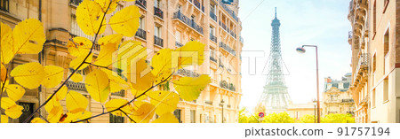 eiffel tour and Paris street 91757194