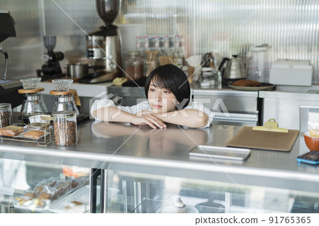 咖啡廳女員工 咖啡廳女員工 91765365