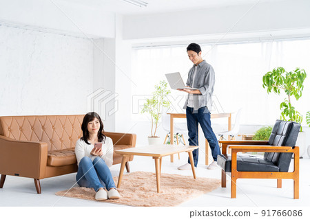 Couple / Family / Couple / Living / Lifestyle Couple / Family / Couple / Living / Lifestyle 91766086