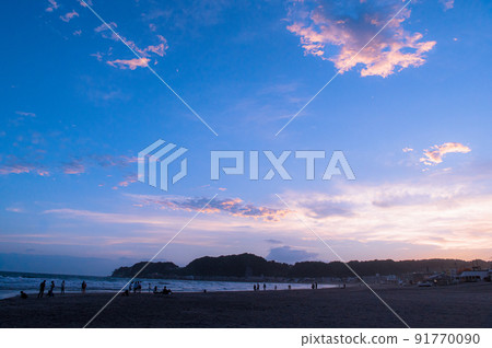 鎌倉之海與紫光 91770090