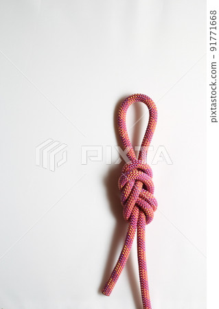 Figure-eight knot for mountaineering, camping and outdoor activities 91771668