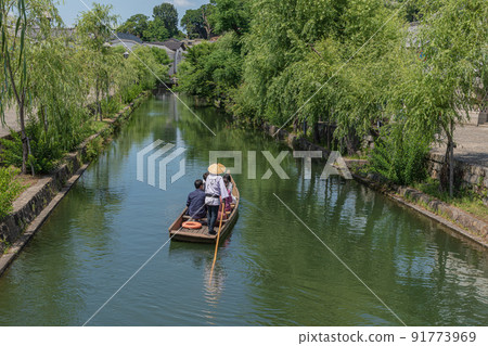 Kurashiki Bikan Historical Waterway Riverboat sink 91773969