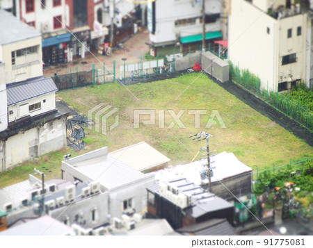 車站周邊空置 傾斜移位 91775081