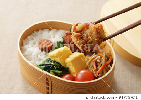 Japanese-style bento box served in Magewappa 91779471