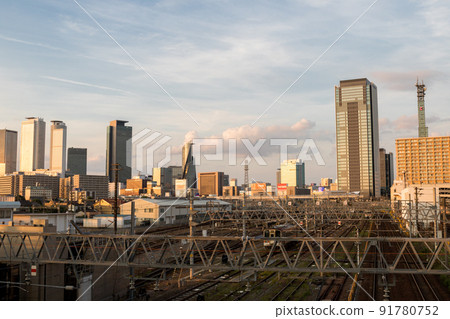 [名古屋車輛區]黃昏車庫和市中心 91780752