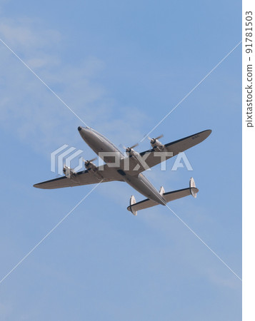 Lockheed L-1049G Super Constellation Horizontal Flight 91781503