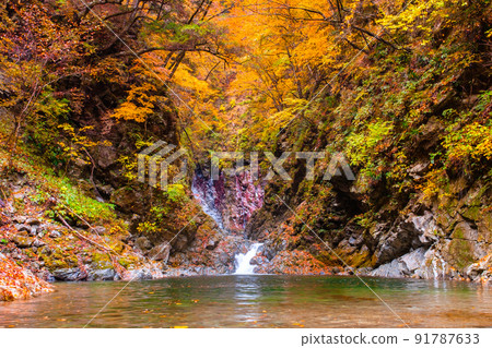 Ojiragawa Canyon(秋季):Sengabuchi Ojiragawa Canyon(秋季):Sengabuchi 91787633