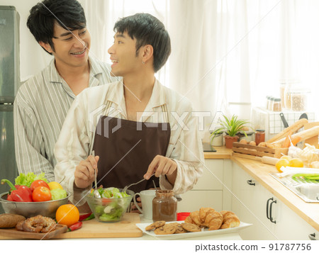 couple lgbtq concept. 91787756