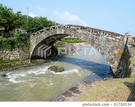 Meganebashi Bridge in Kumamoto Prefecture Tsunagi Shigebaniwa Meganebashi Bridge 91788534