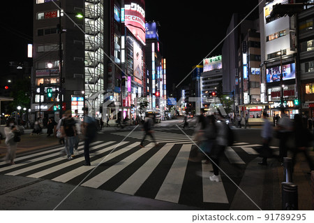 Ikebukuro Station West Exit Scramble Crossing Night View (July 2022) 91789295