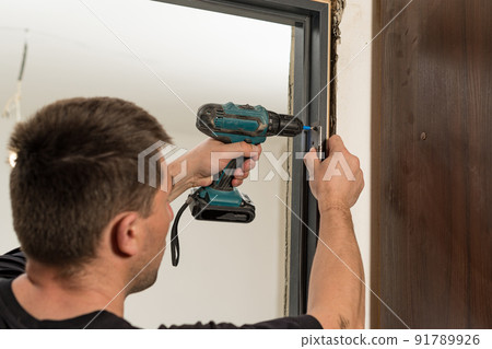 Installation of door hinges, installation of interior doors Installation of door hinges, installation of interior doors 91789926