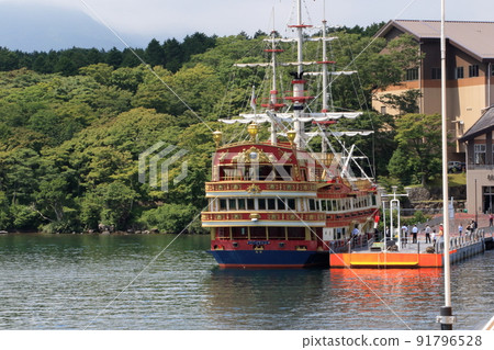 Hakone pirate ship 91796528