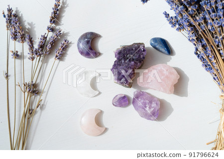 Healing crystals on brown background 91796624