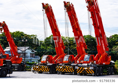 Self-propelled crane Rough terrain crane Self-propelled crane Rough terrain crane 91798336