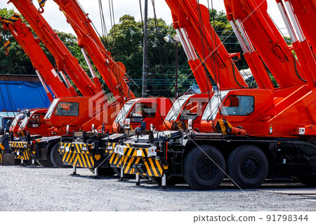 Self-propelled crane Rough terrain crane 91798344