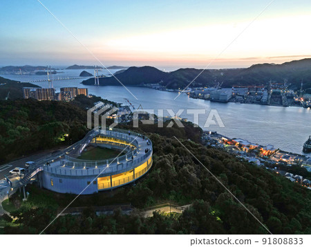 從更新後的鍋觀山天文台上空鳥瞰夜景 從更新後的鍋觀山天文台上空鳥瞰夜景 91808833